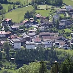Lenz *